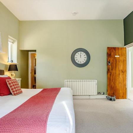 Broadrock Accommodation - Clock Cottage Chepstow Esterno foto