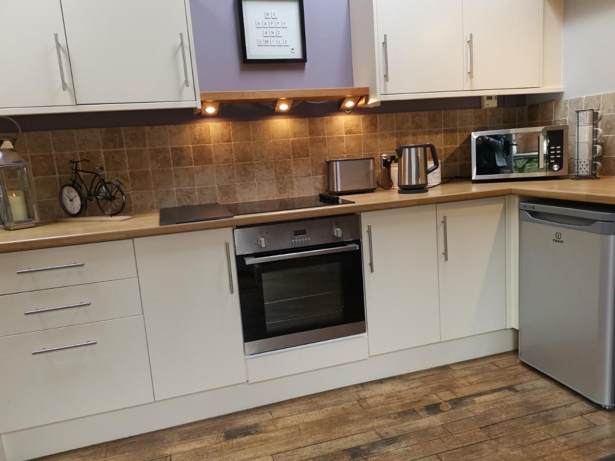 Broadrock Accommodation - Clock Cottage Chepstow Esterno foto