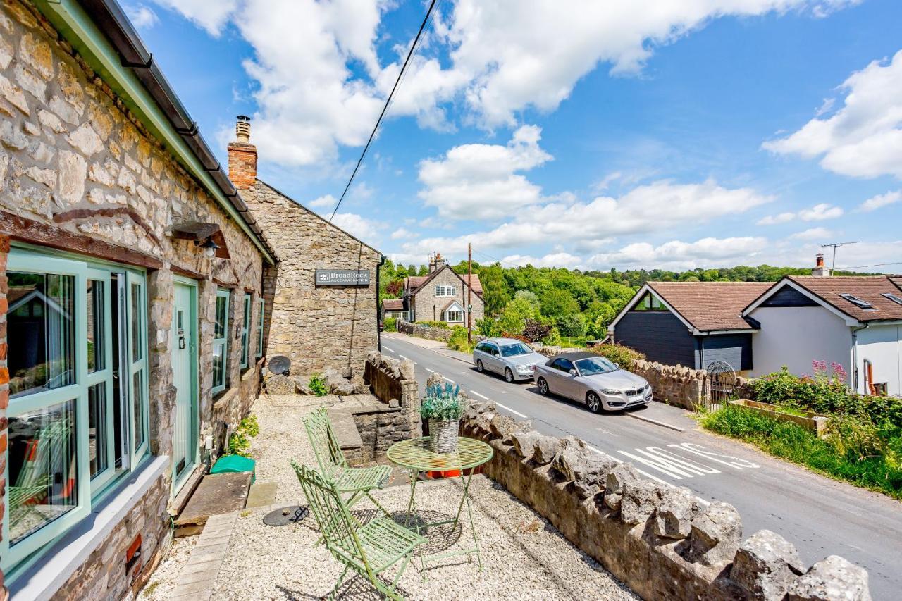 Broadrock Accommodation - Clock Cottage Chepstow Esterno foto