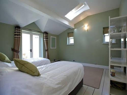 Broadrock Accommodation - Clock Cottage Chepstow Esterno foto